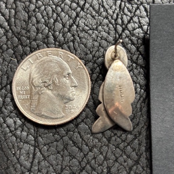 Navajo vintage sterling silver /onyx earrings - Beautiful - Picture 2 of 2